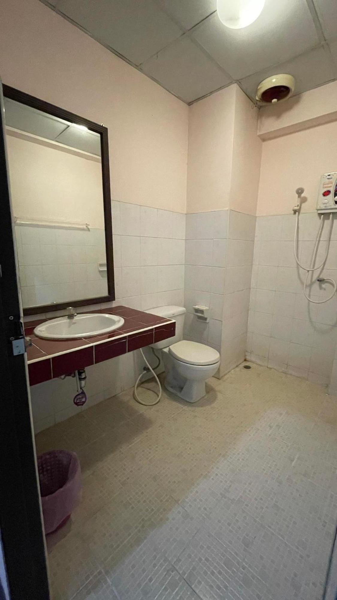 Thaen Thong Hotel Lamphun Luaran gambar